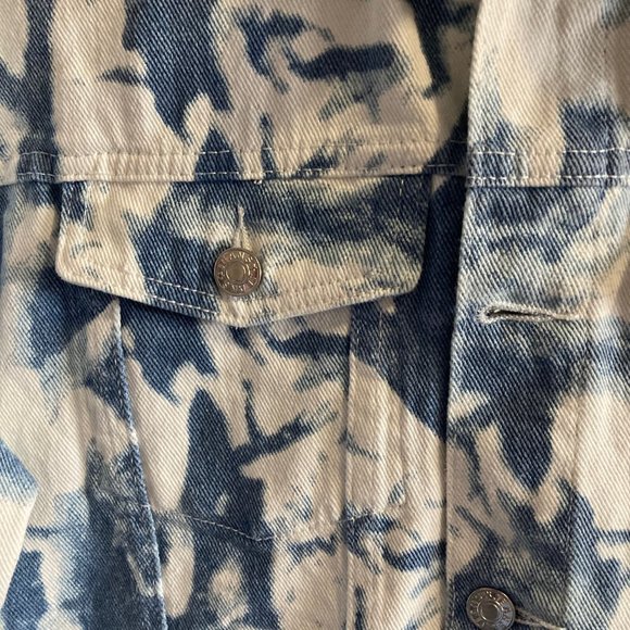 Bleach Tie-Dye Jean Trucker Jacket LG - Picture 3 of 8